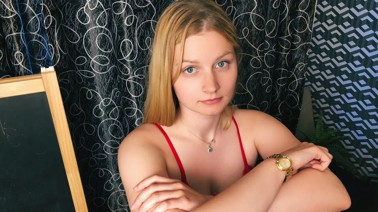 AdelinaBright Porn Vip Show