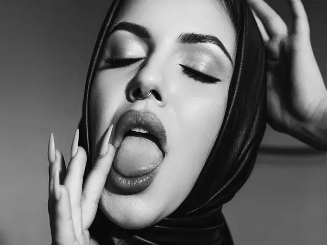 AliceHathaways Porn Vip Show