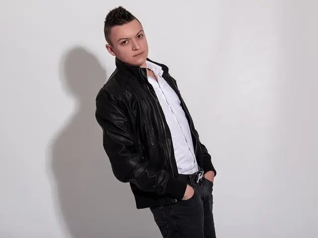 ChrisRowe Porn Vip Show