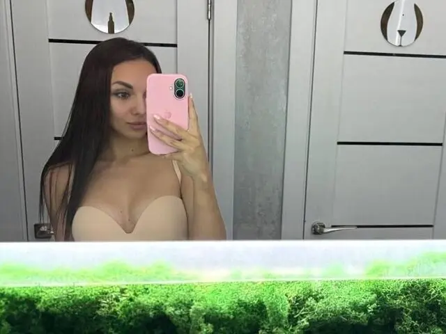 JinaDeines Porn Vip Show