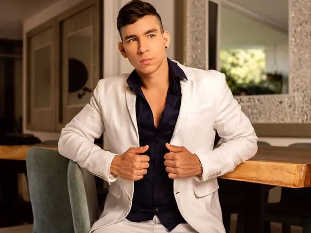 LucasVega Porn Vip Show
