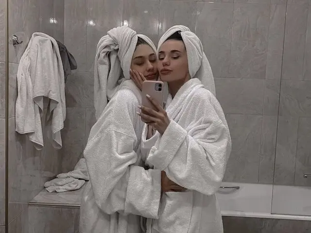 MonicaandSelena Porn Vip Show