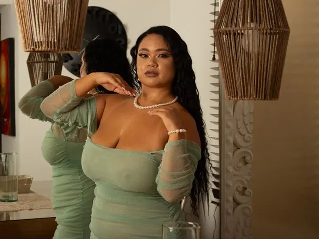 NiaCorelli Porn Vip Show