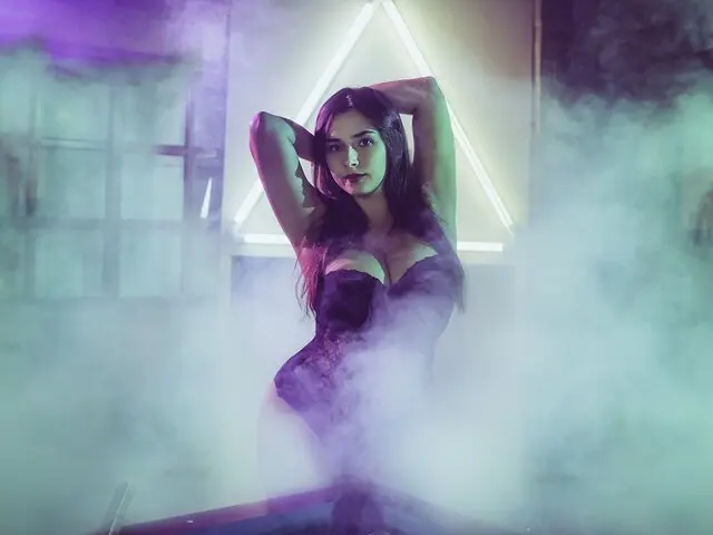 SuzyAmaya Porn Vip Show